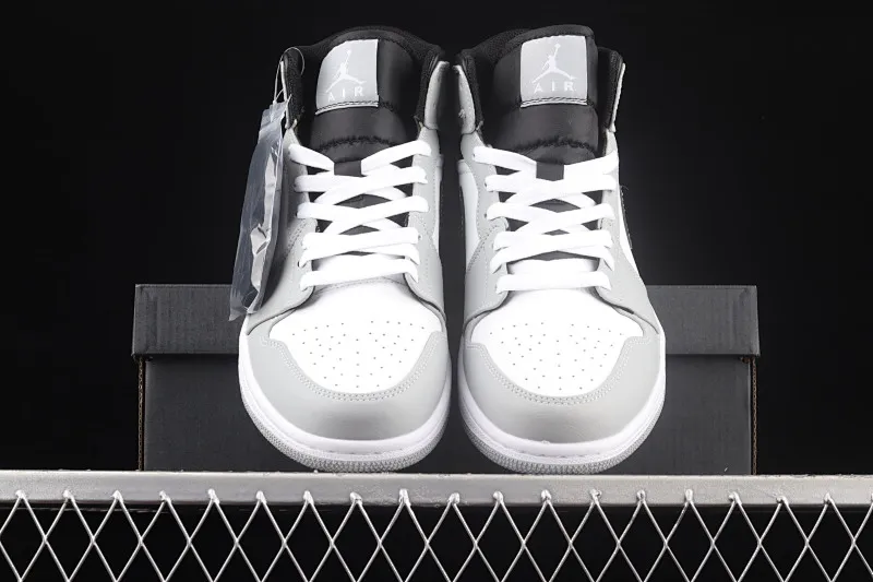 All categories Air Jordan Jordan series basketball shoes Air Jordan 1 Mid Air Jordan 1 Mid AJ1 Joe 1 ice blue gray China casual sneakers 554724-078